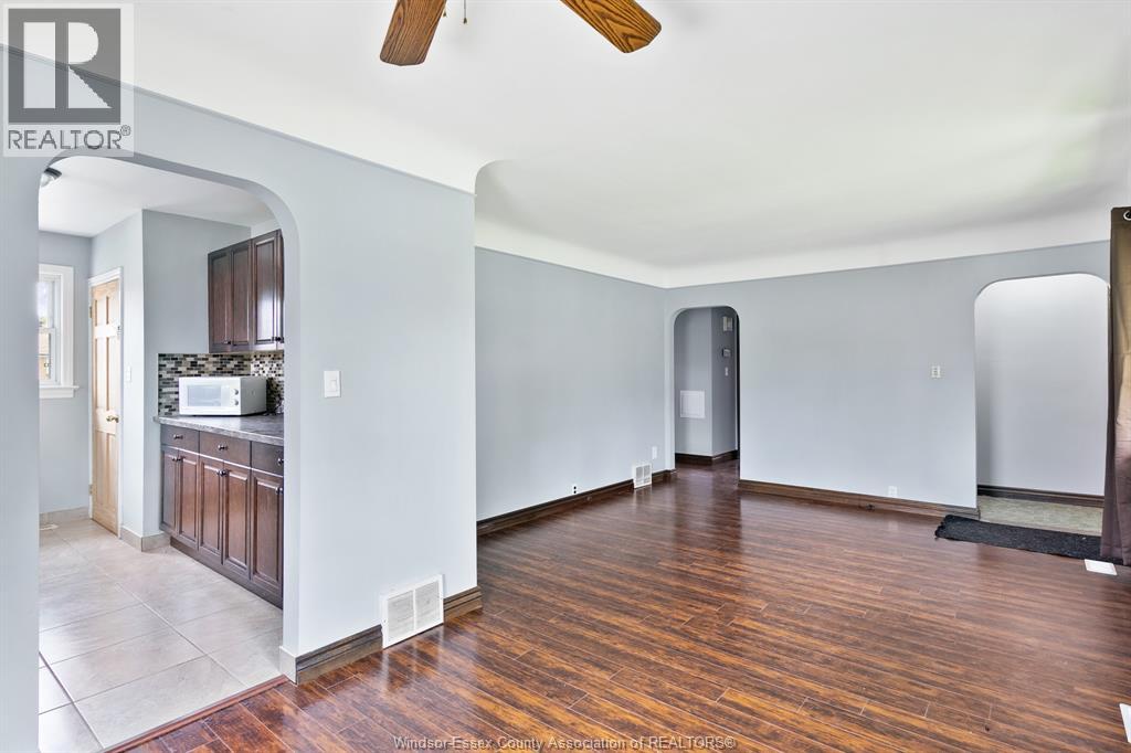 3200 Longfellow Avenue, Windsor, Ontario  N9E 2L6 - Photo 4 - 26019688