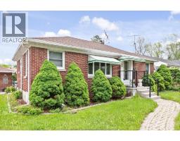 3200 LONGFELLOW AVENUE, Windsor, Ontario