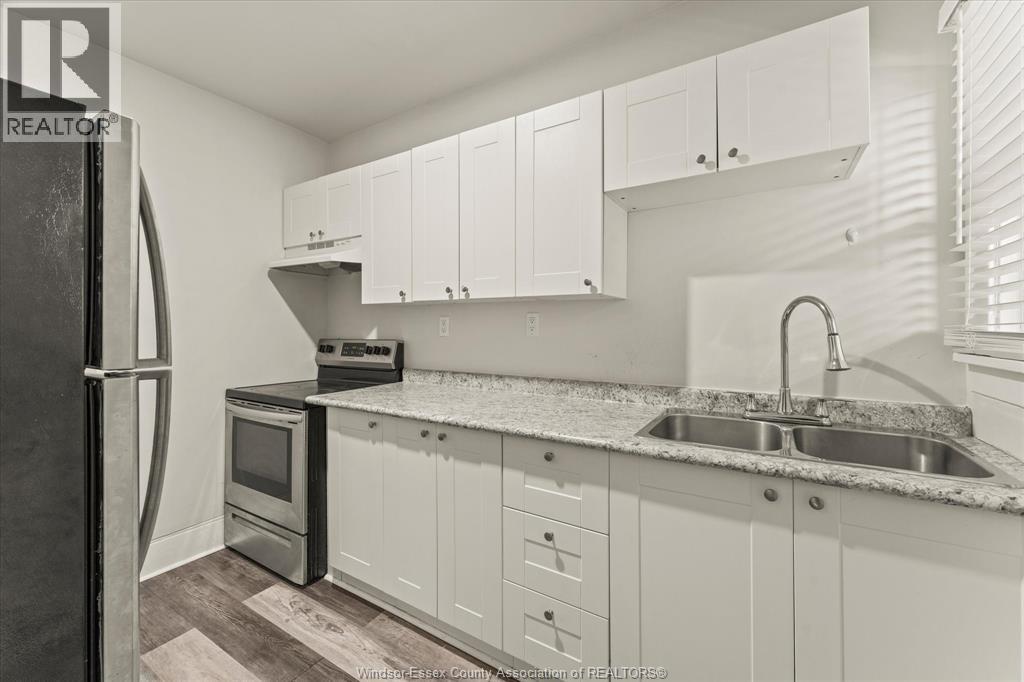 890 Howard Avenue, Windsor, Ontario N9A 1S2 - Photo 13 - 26019426