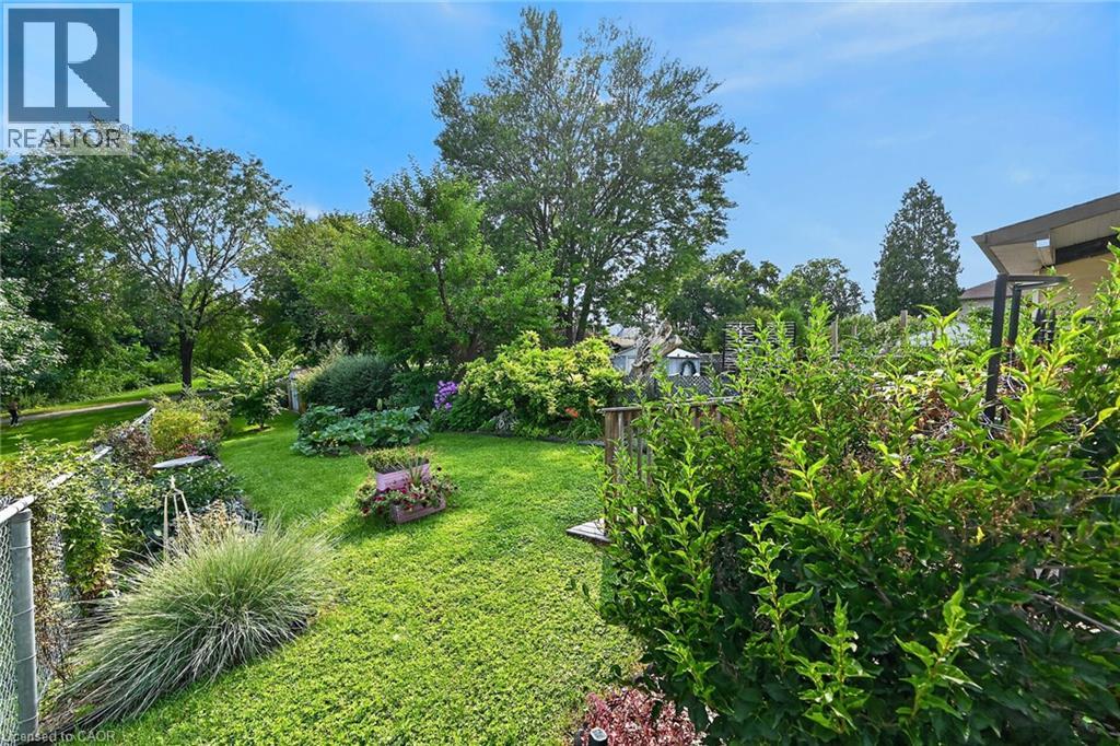 230 Picton Street E, Hamilton, Ontario  L8L 3W9 - Photo 34 - 40855189