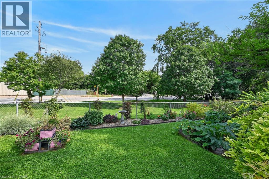 230 Picton Street E, Hamilton, Ontario  L8L 3W9 - Photo 47 - 40855189