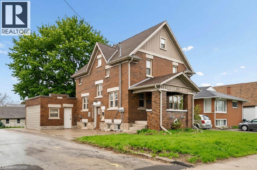 22 DELLROY Avenue, Kitchener, Ontario