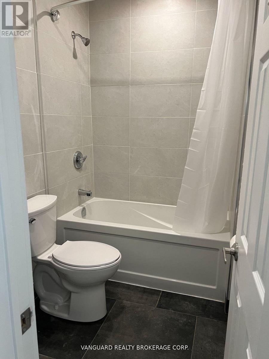 1623a Eglinton Avenue, Toronto, Ontario  M6E 2H7 - Photo 6 - C13063052