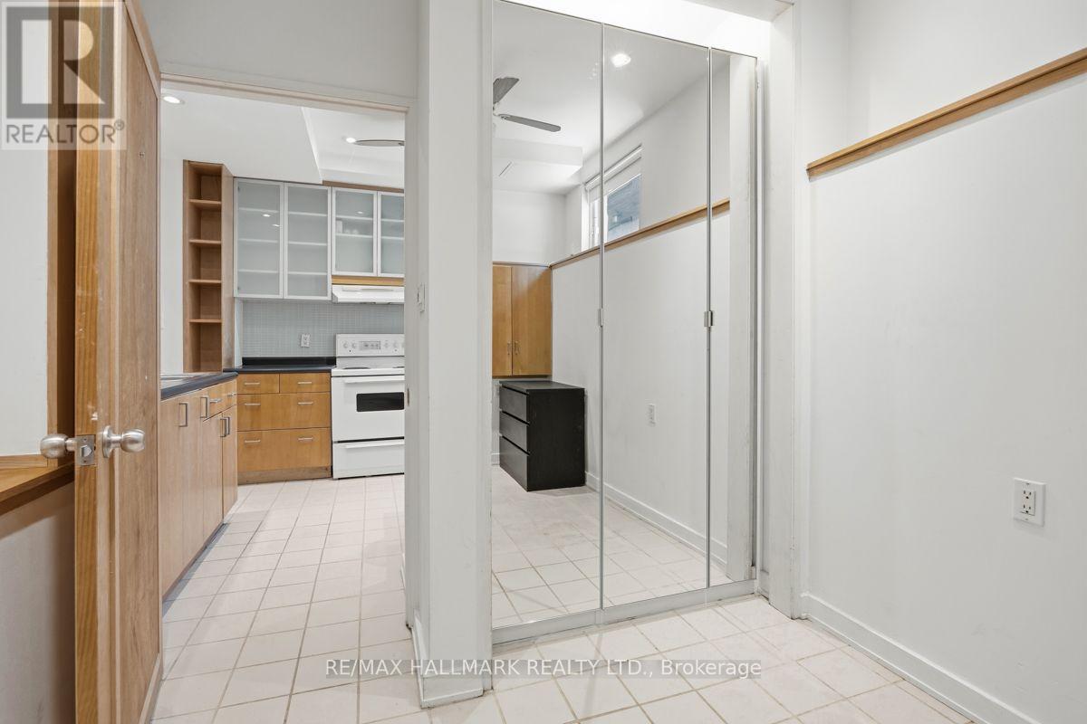 Lower Back - 321 Palmerston Boulevard, Toronto, Ontario  M6G 2N5 - Photo 15 - C13668248
