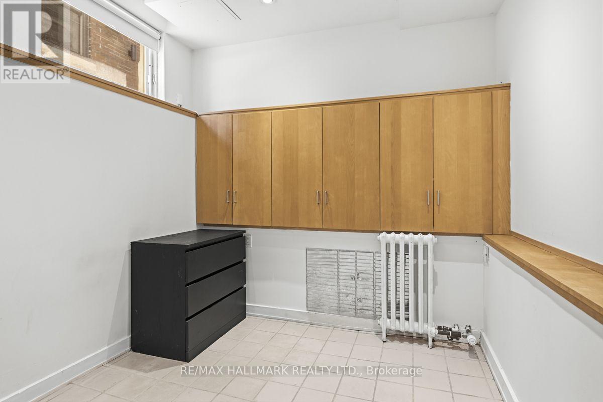 Lower Back - 321 Palmerston Boulevard, Toronto, Ontario  M6G 2N5 - Photo 14 - C13668248