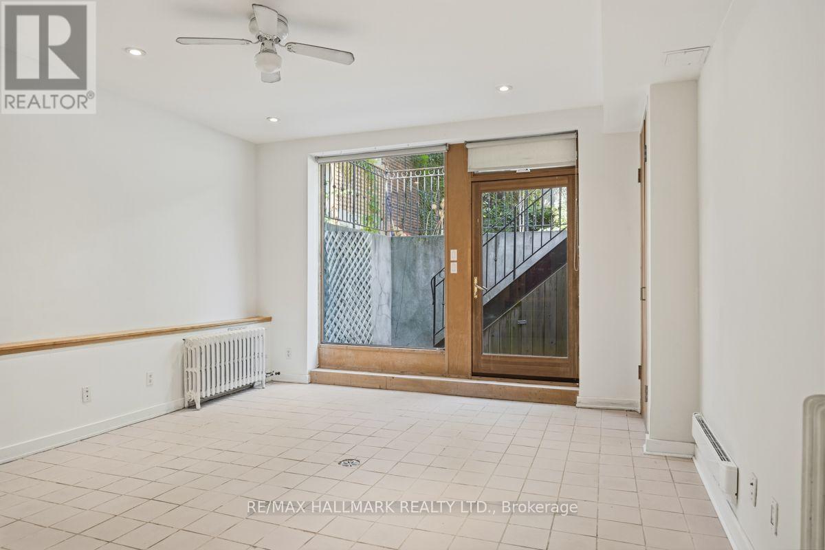 Lower Back - 321 Palmerston Boulevard, Toronto, Ontario  M6G 2N5 - Photo 4 - C13668248