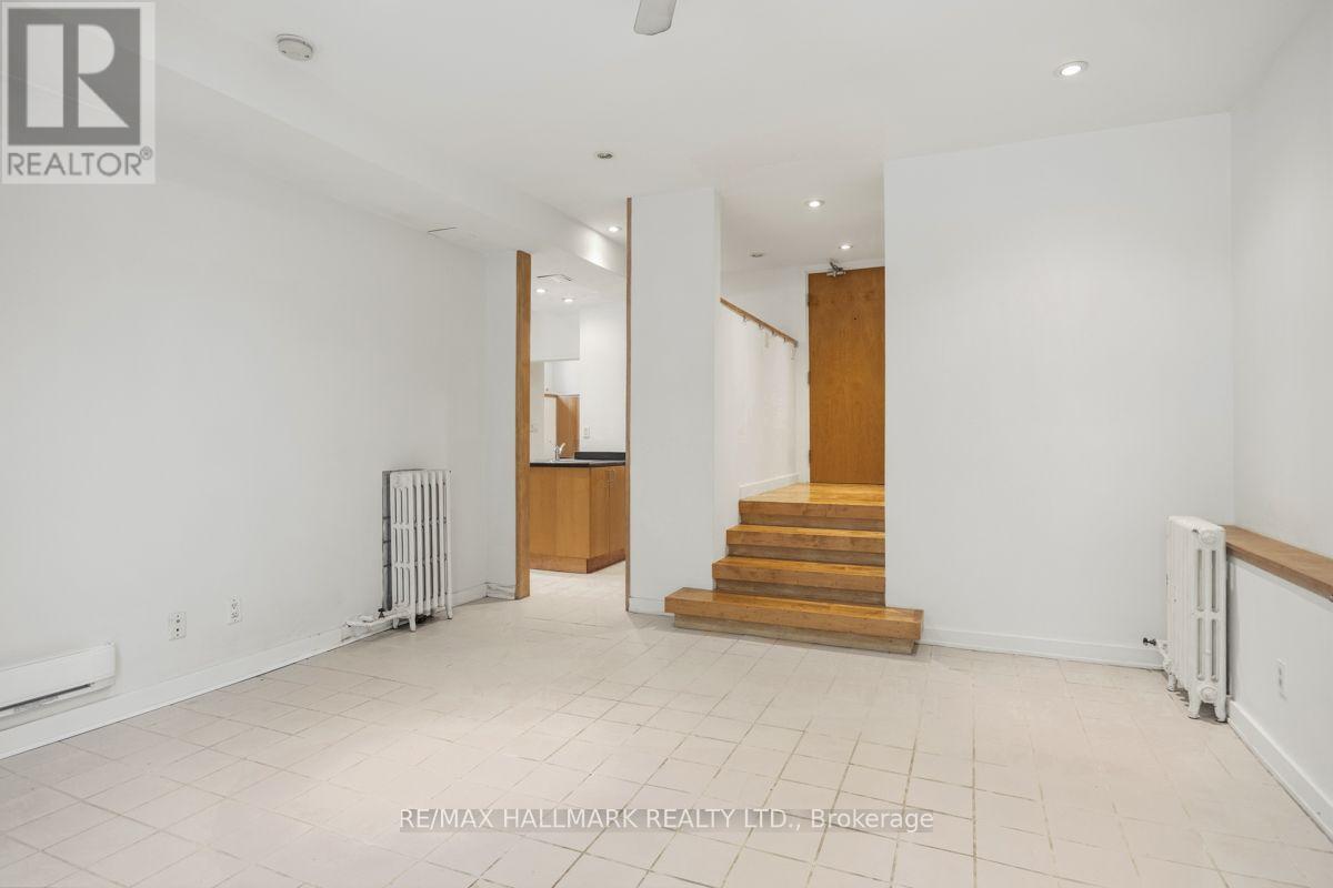 Lower Back - 321 Palmerston Boulevard, Toronto, Ontario  M6G 2N5 - Photo 8 - C13668248
