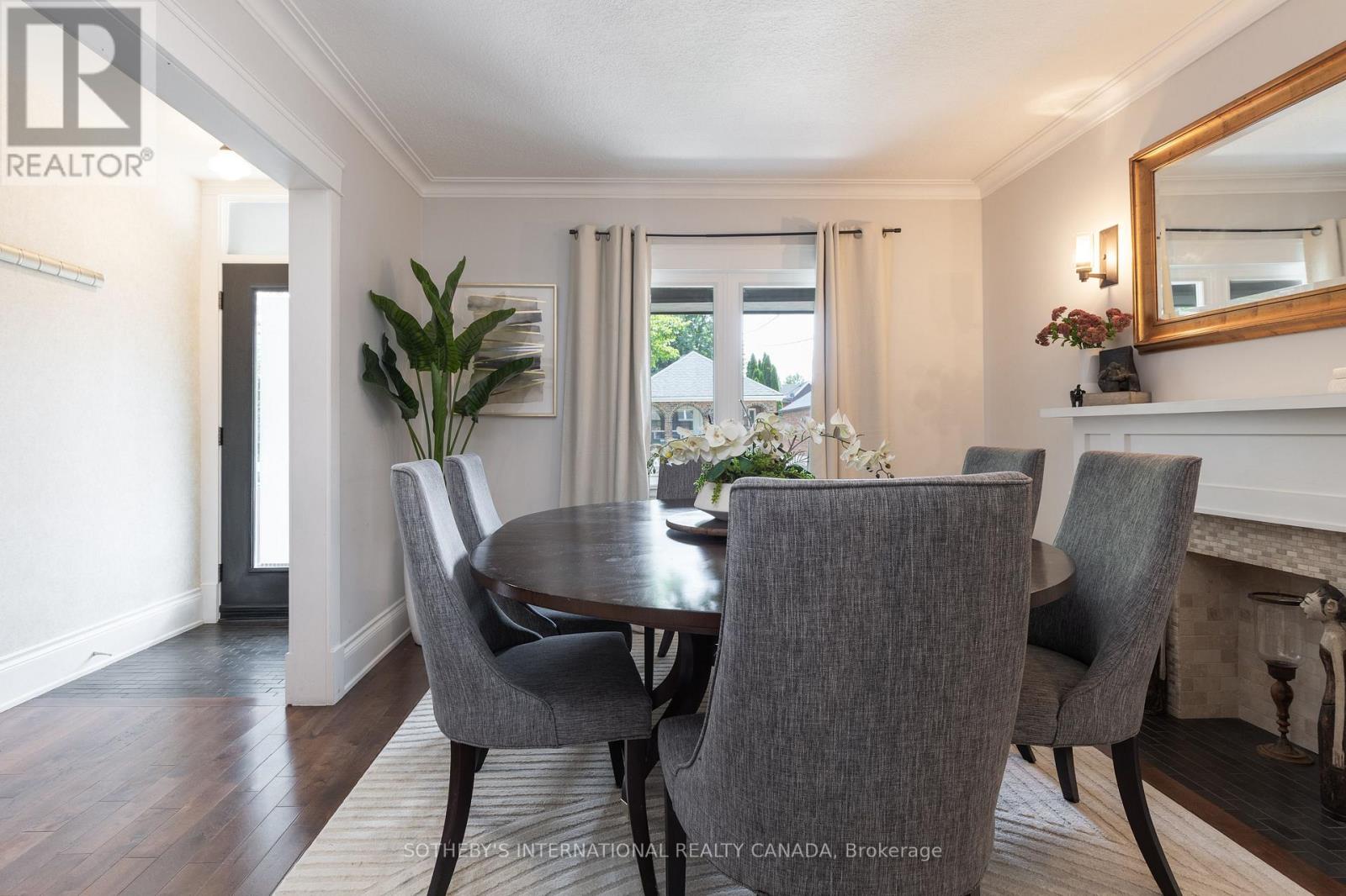 2 Rexford Road, Toronto, Ontario M6S 2M3 - Photo 4 - W13668288