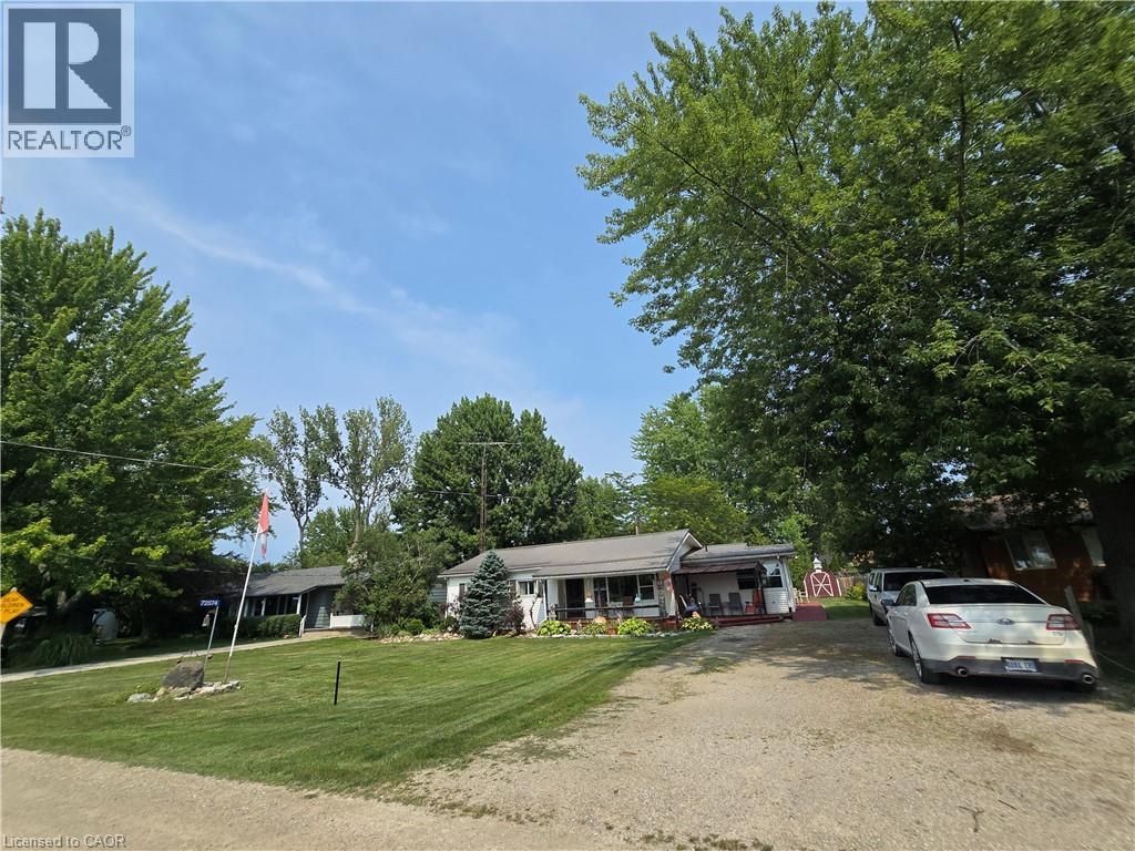 72574 PRINCESS Street, Zurich, Ontario