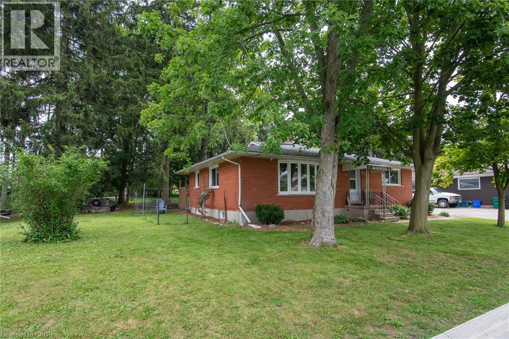 13 Lewis Street, New Hamburg, Ontario  N3A 1P5 - Photo 4 - 40854373