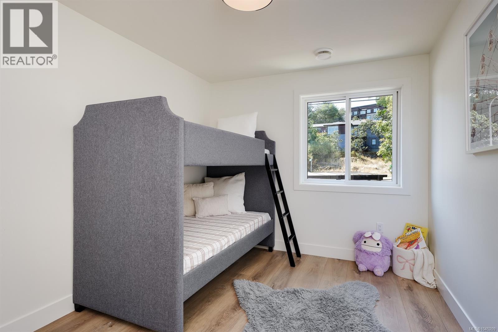 2 4068 Tuxedo Dr, Saanich, British Columbia  V8X 2L3 - Photo 26 - 1045209