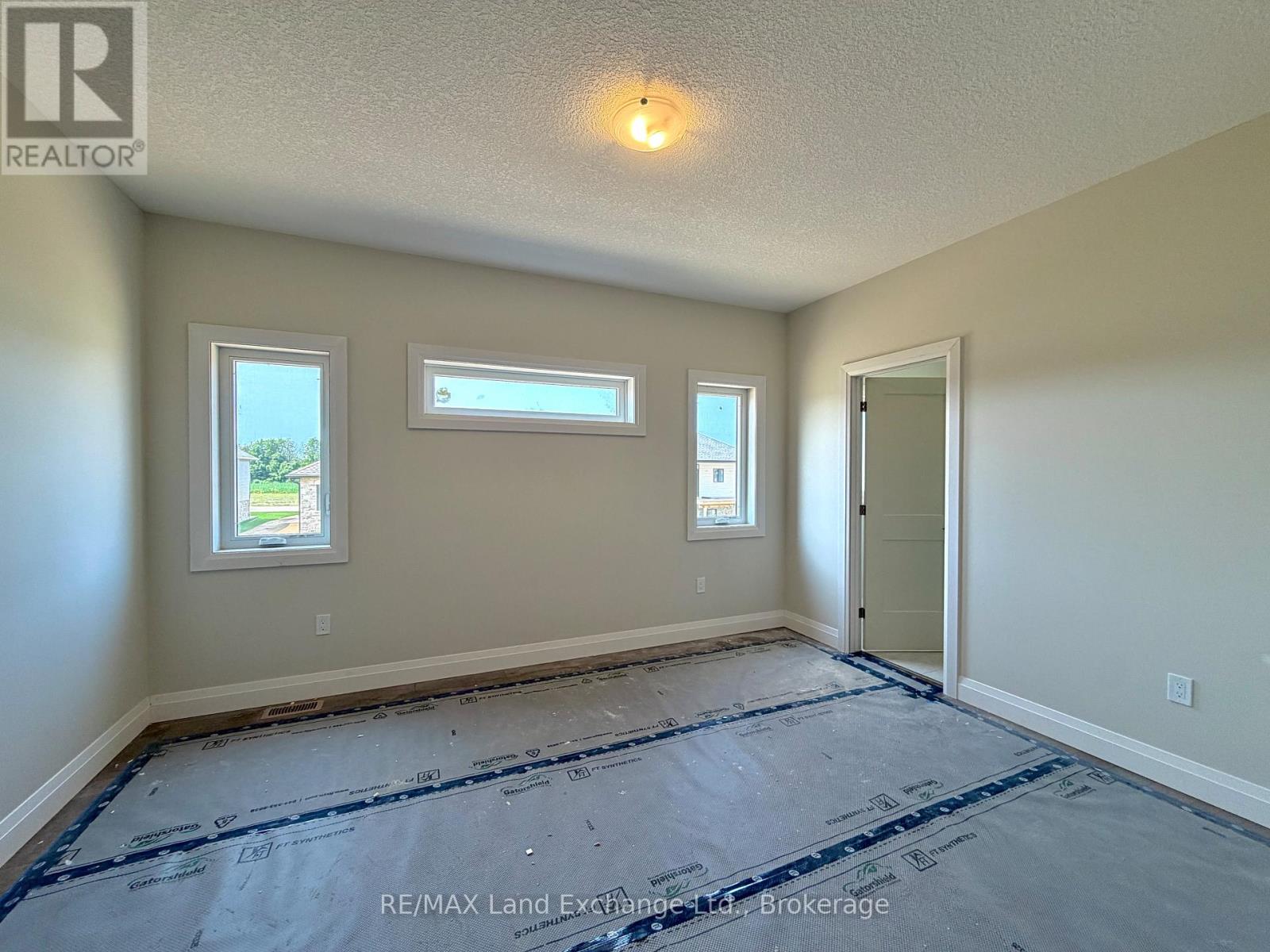 282 Ridge Street, Saugeen Shores, Ontario  N0H 2C3 - Photo 13 - X11822711