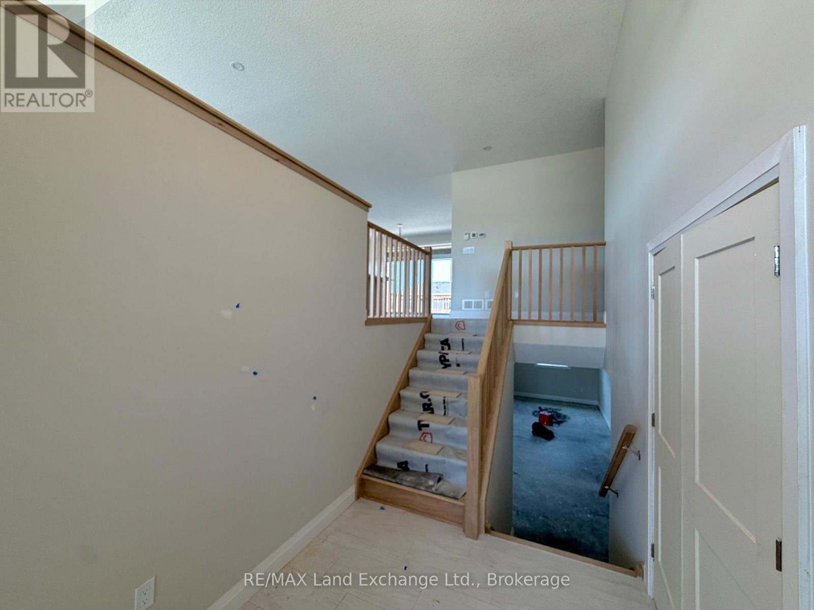 282 Ridge Street, Saugeen Shores, Ontario  N0H 2C3 - Photo 4 - X11822711