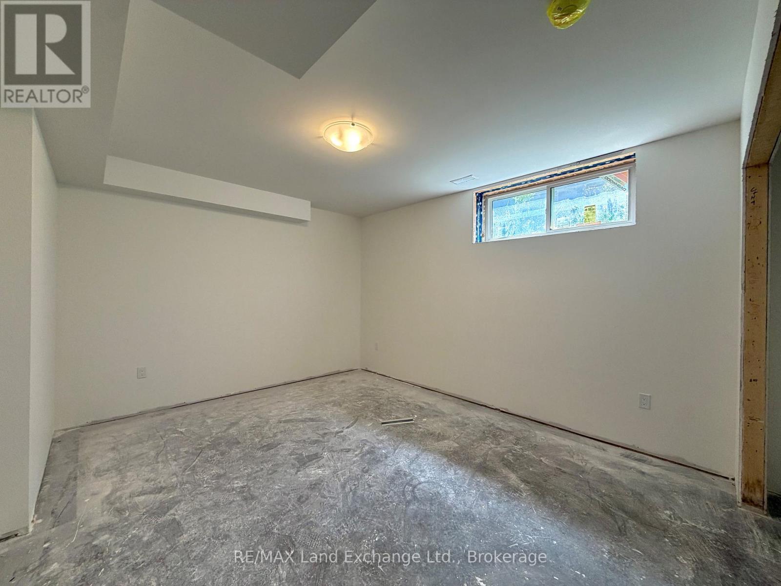 288 Ridge Street, Saugeen Shores, Ontario  N0H 2C3 - Photo 19 - X12305499