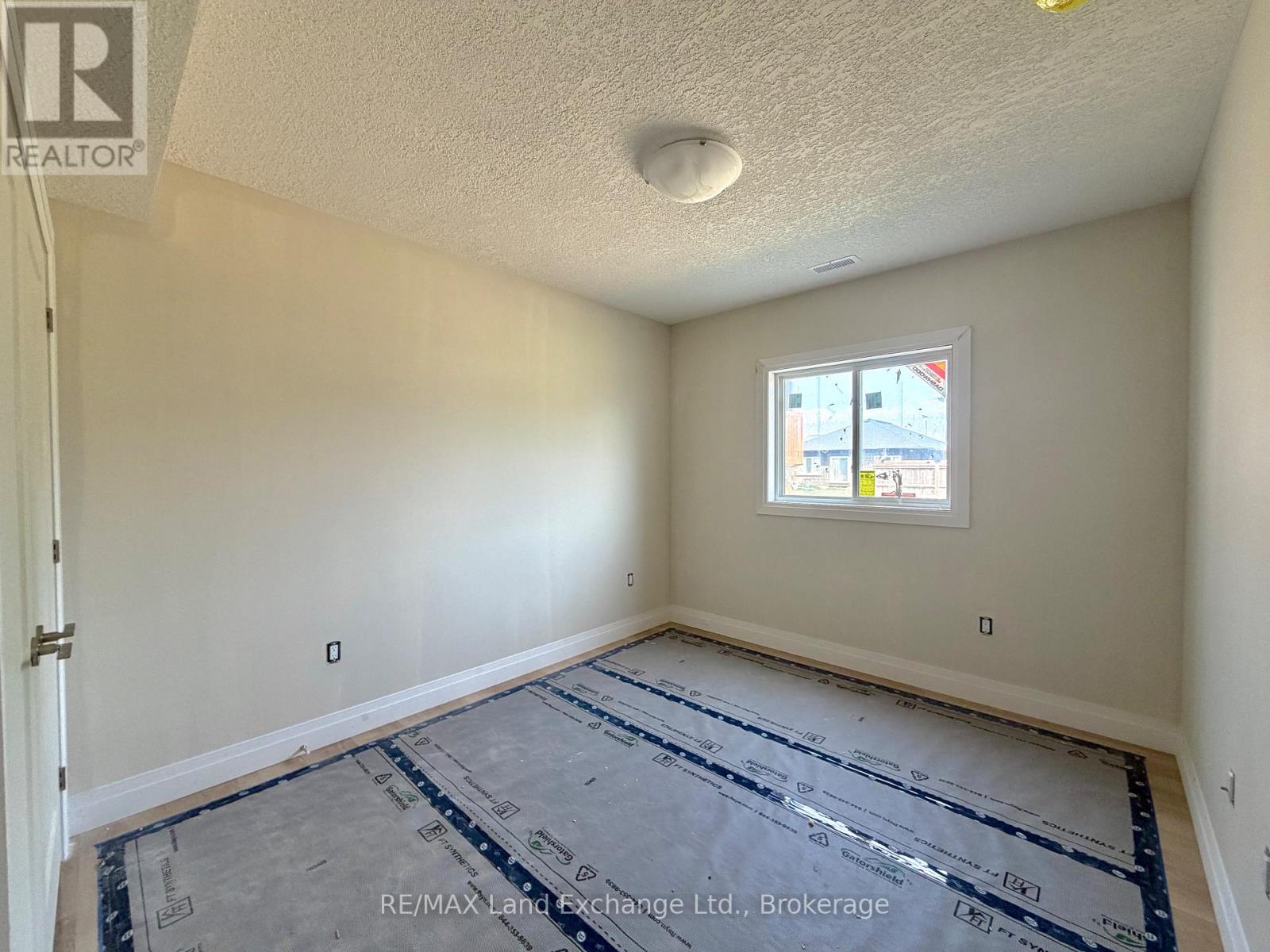 473 Northport Drive, Saugeen Shores, Ontario  N0H 2C8 - Photo 11 - X13092444