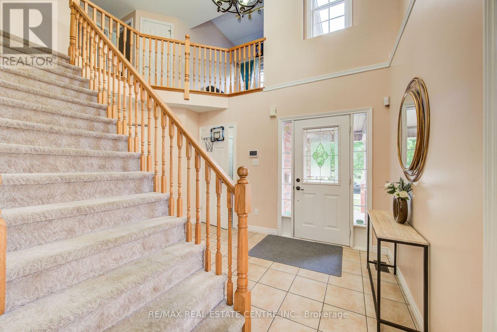 16 Paulstown Crescent, Guelph, Ontario  N1G 5H7 - Photo 2 - X13668260