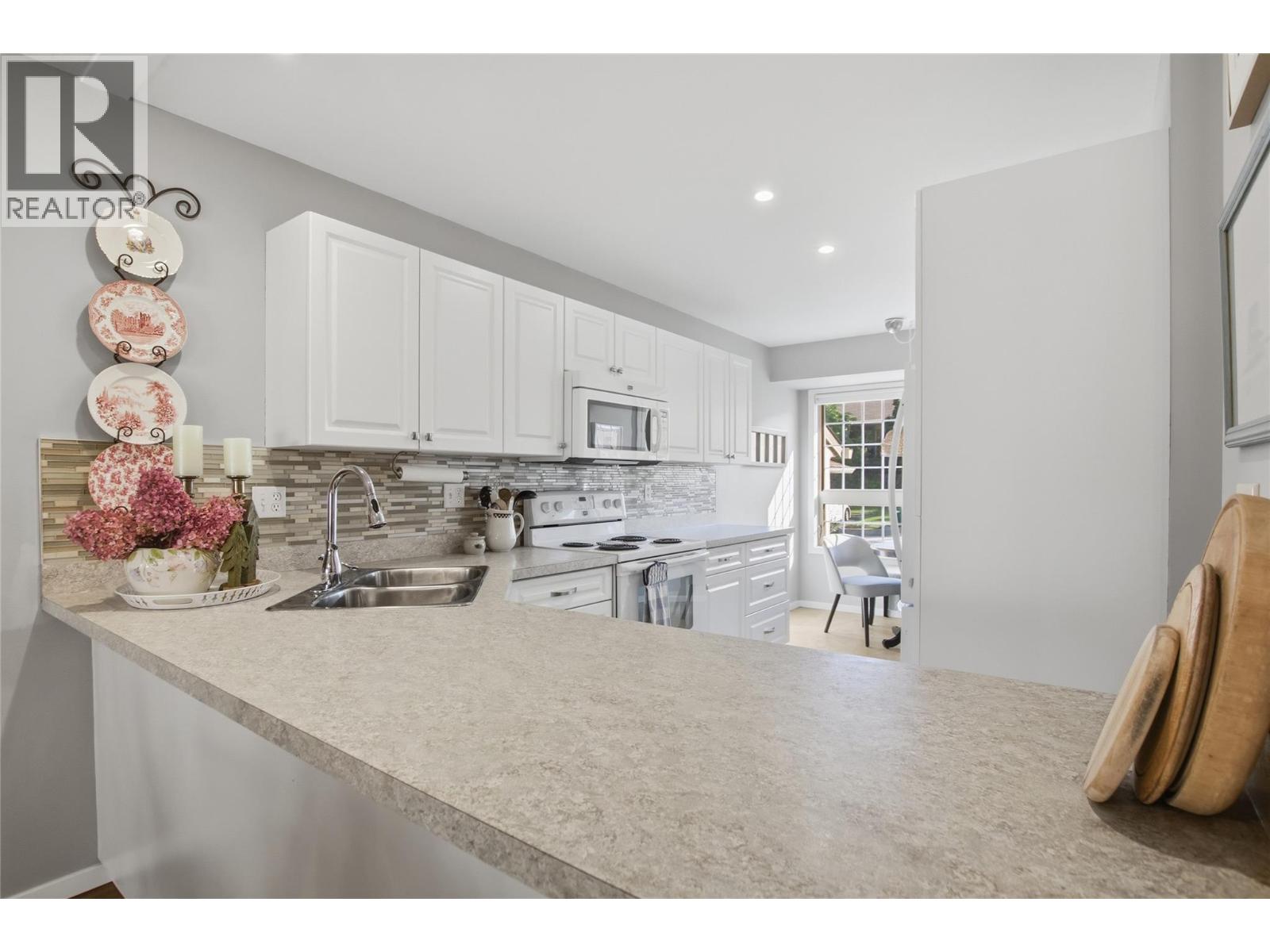 1750 Pacific Way Unit# 6, Kamloops, British Columbia V2E 2K8 - Photo 9 - 10396618