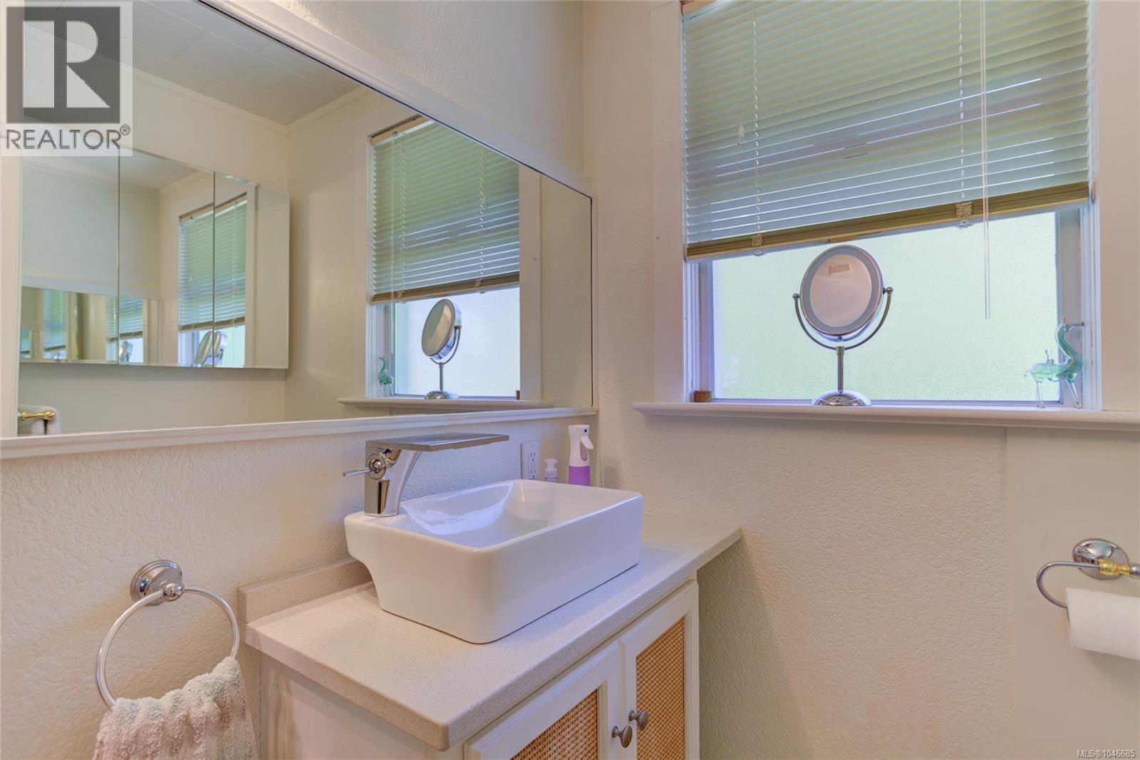10660 Cedar Dr, Youbou, British Columbia  V0R 3E1 - Photo 32 - 1046685