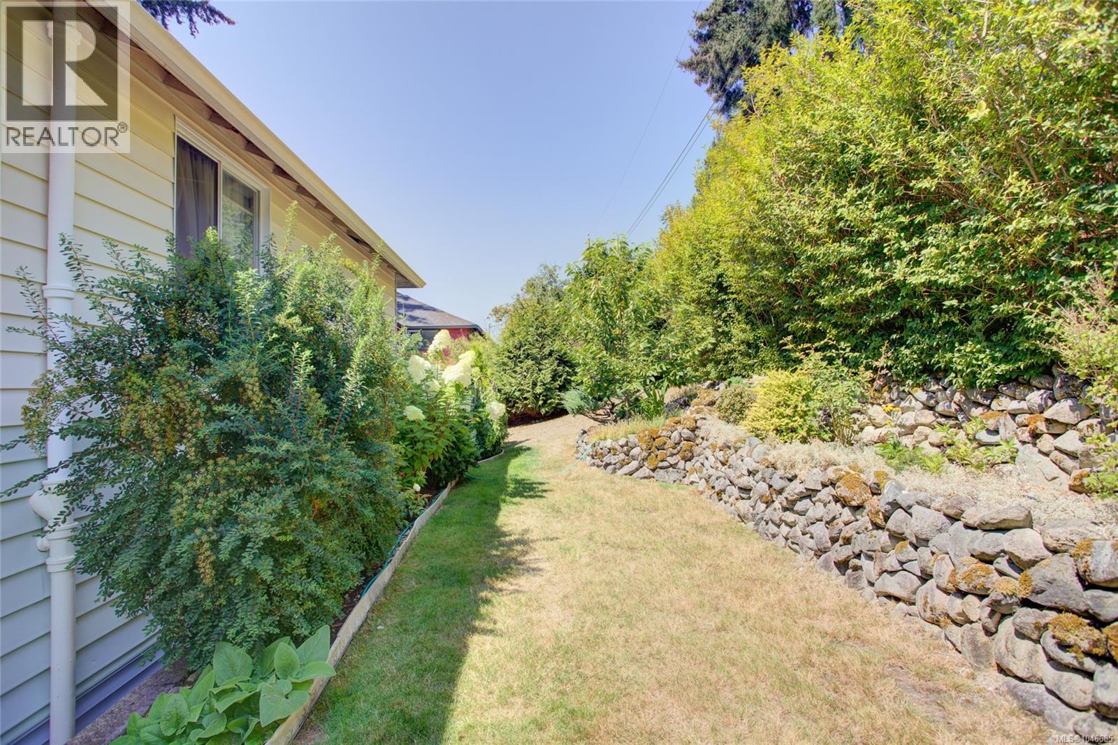 10660 Cedar Dr, Youbou, British Columbia  V0R 3E1 - Photo 53 - 1046685