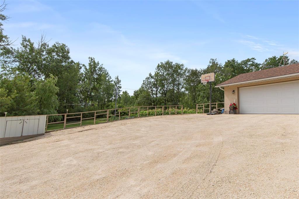 30010 35e Road, Steinbach, Manitoba  R5G 1M4 - Photo 41 - 202620269