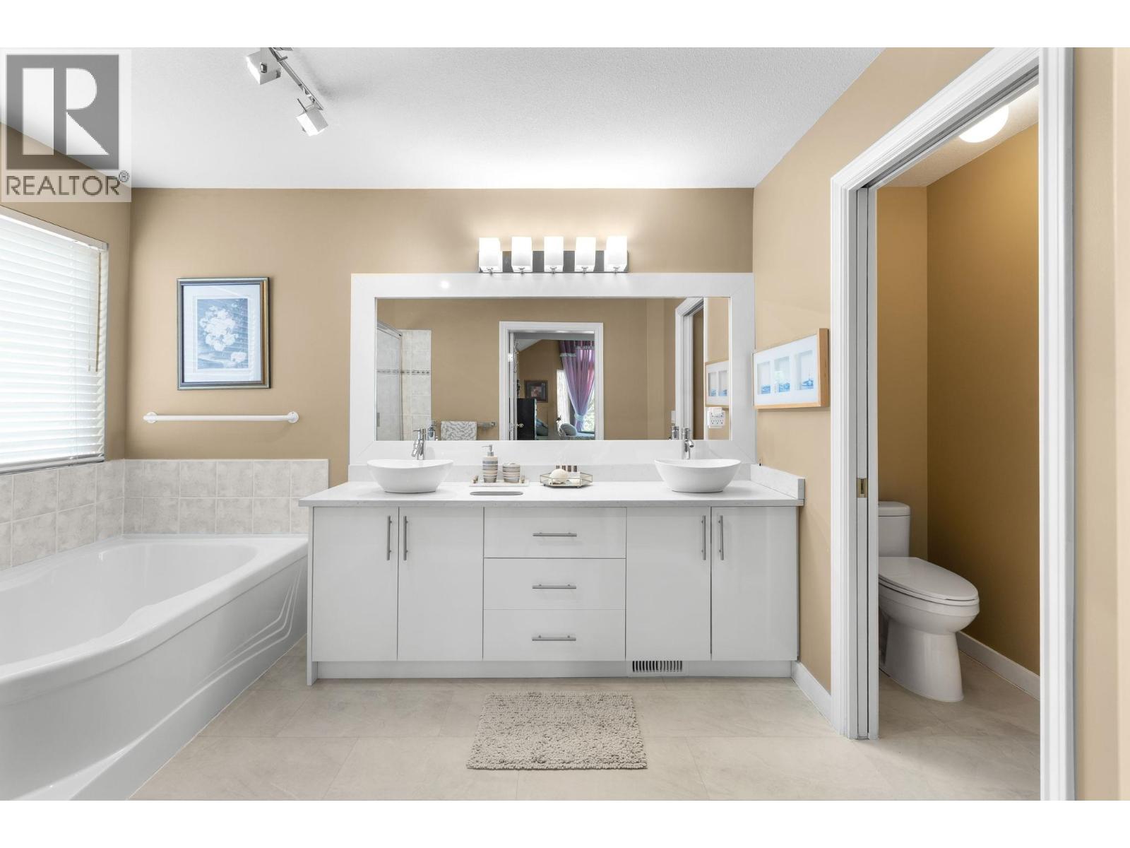 3285 Chartwell Green, Coquitlam, British Columbia  V3E 3M9 - Photo 23 - R3154728