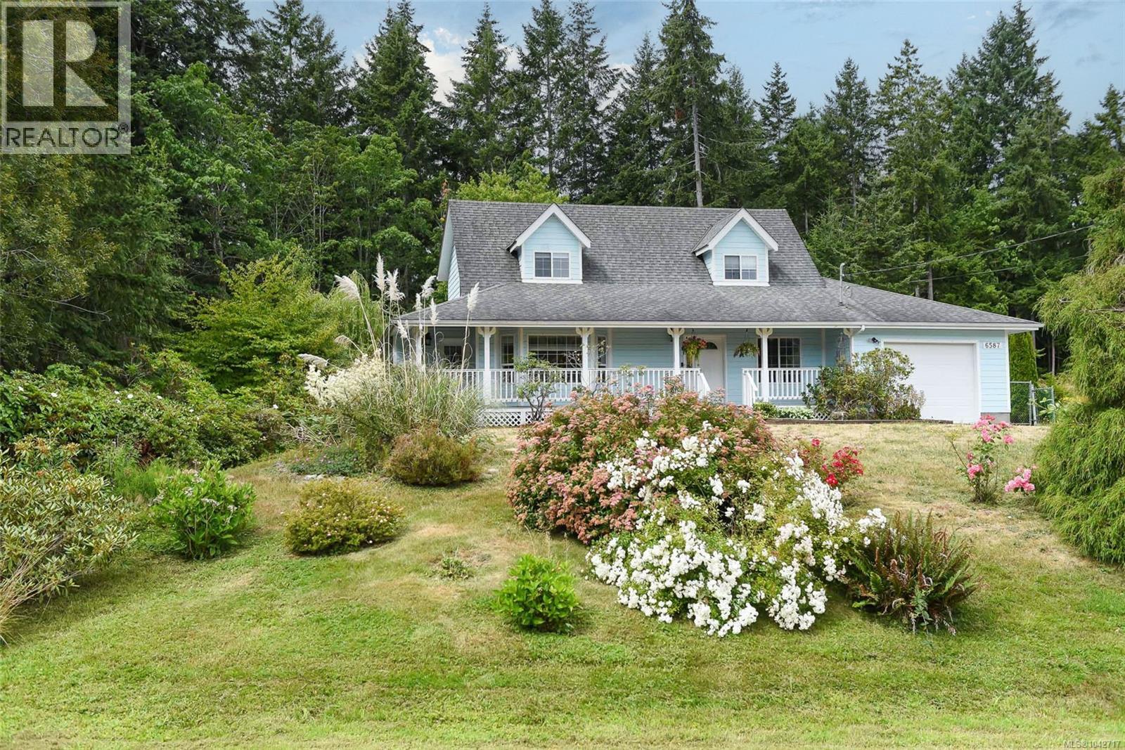 6587 Mystery Beach Rd, Fanny Bay, British Columbia