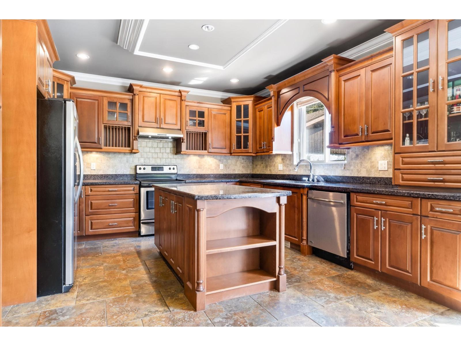 16218 110th Avenue, Surrey, British Columbia  V4N 1P5 - Photo 9 - R3154624