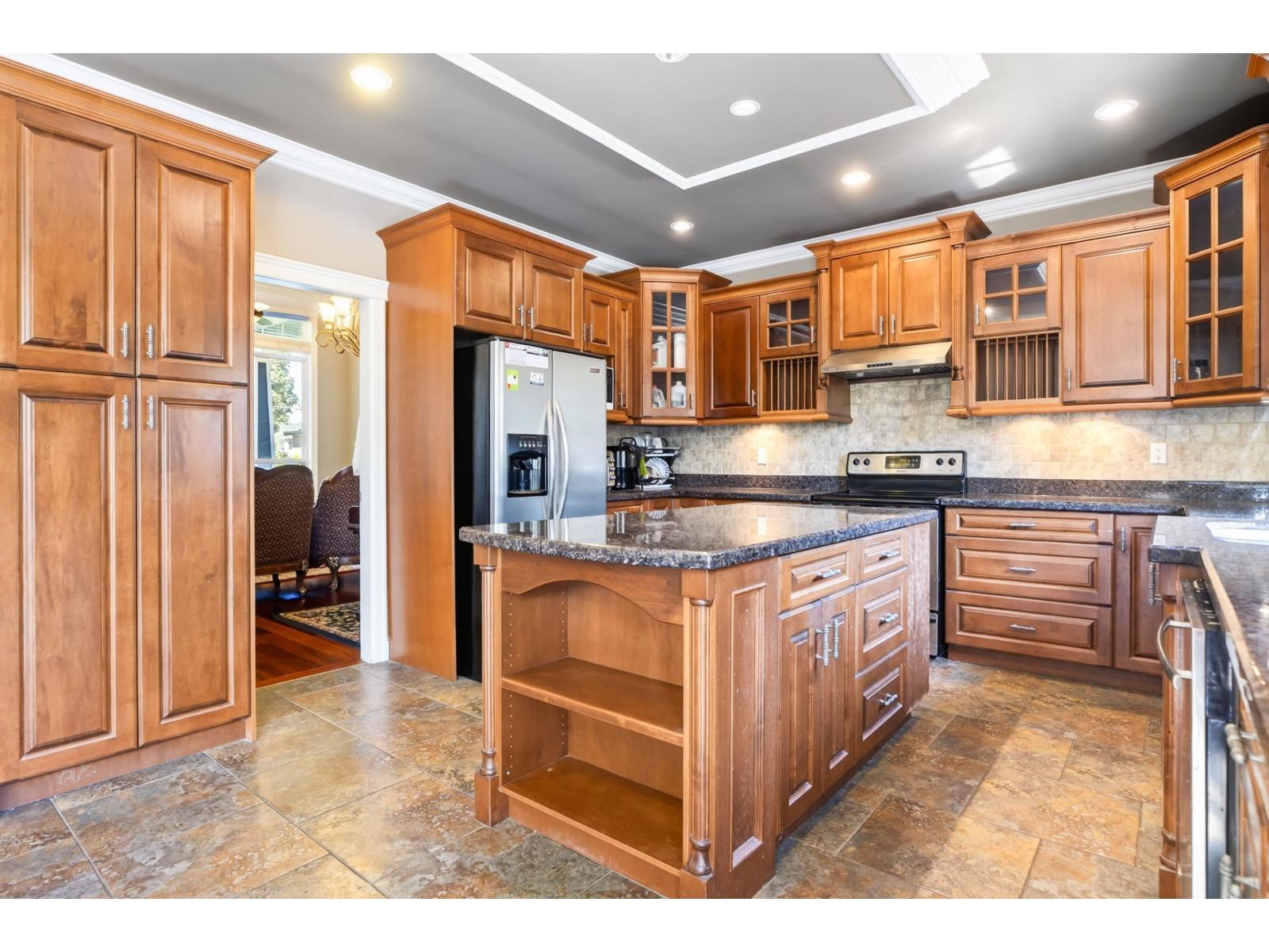 16218 110th Avenue, Surrey, British Columbia  V4N 1P5 - Photo 11 - R3154624