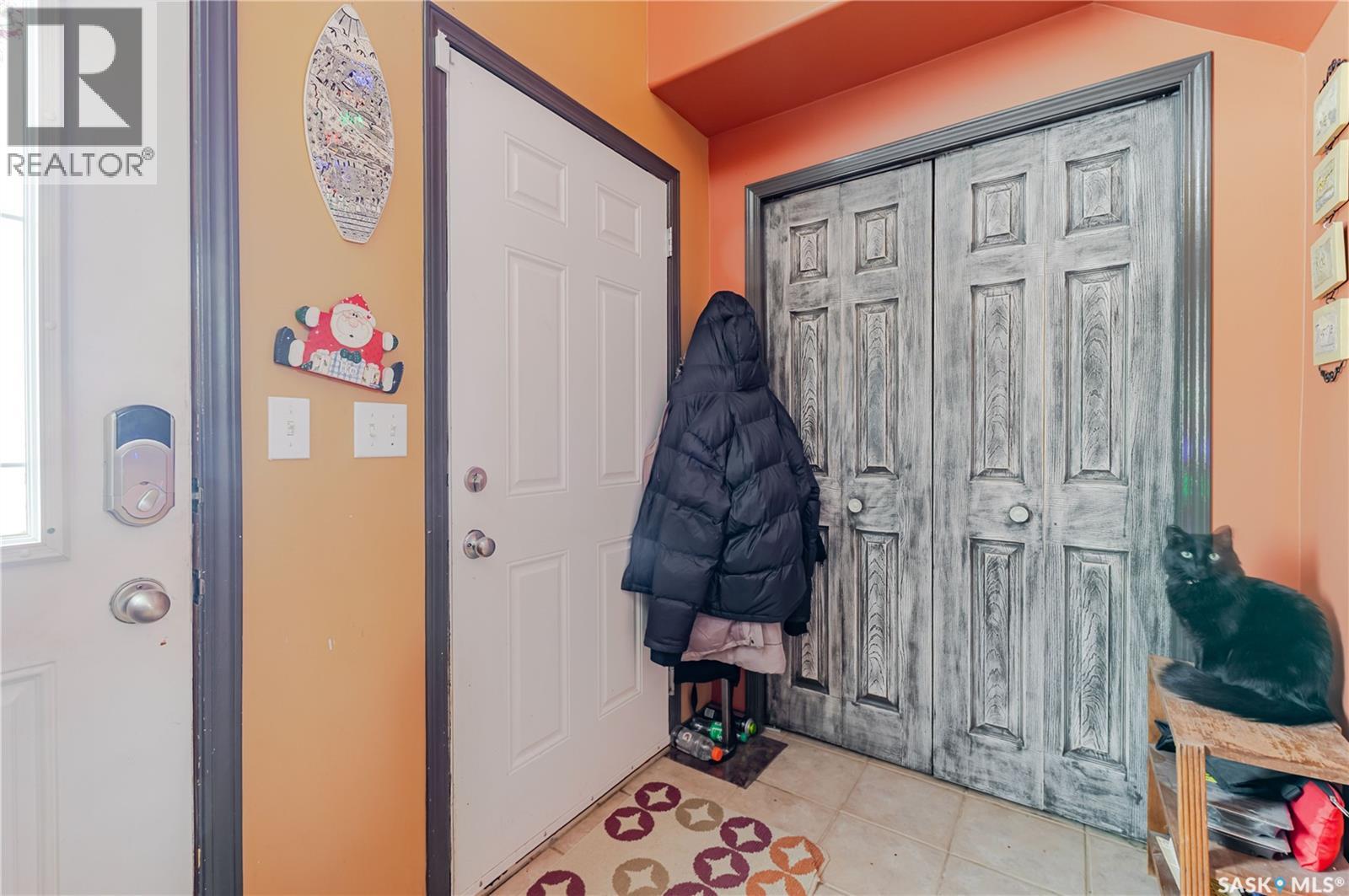 294 Wellington Drive, Moose Jaw, Saskatchewan  S6K 1A4 - Photo 4 - SK045371