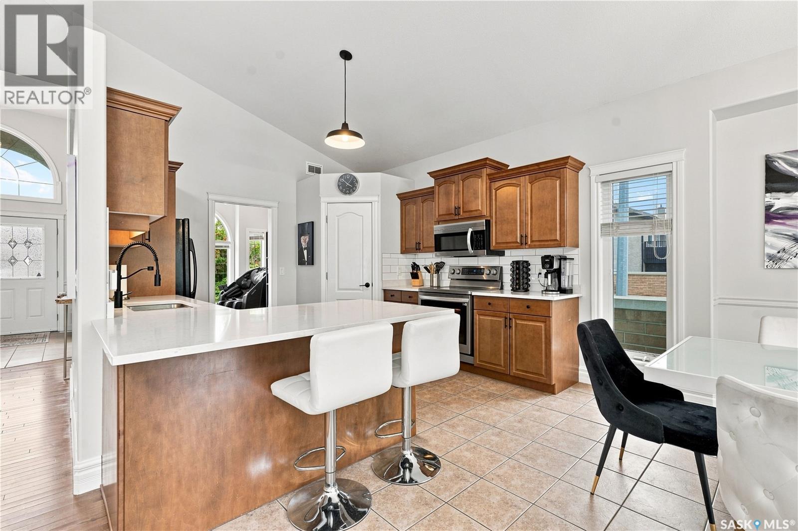 102 Brookdale Crescent, Saskatoon, Saskatchewan  S7V 1K5 - Photo 14 - SK045359