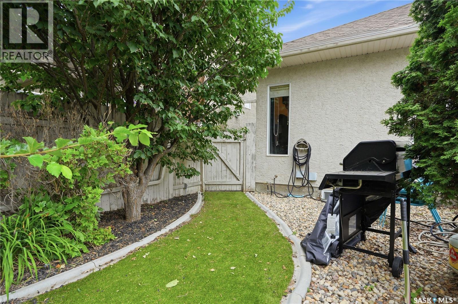 102 Brookdale Crescent, Saskatoon, Saskatchewan  S7V 1K5 - Photo 52 - SK045359