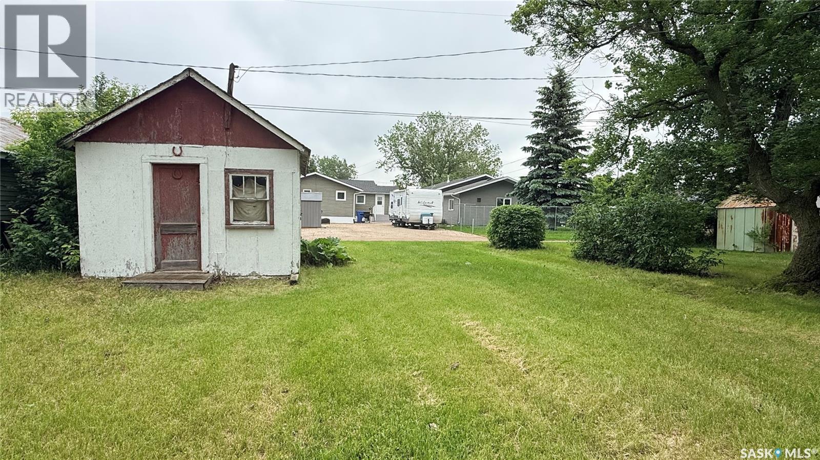503 Montgomery Street, Midale, Saskatchewan  S0C 1S0 - Photo 8 - SK045291