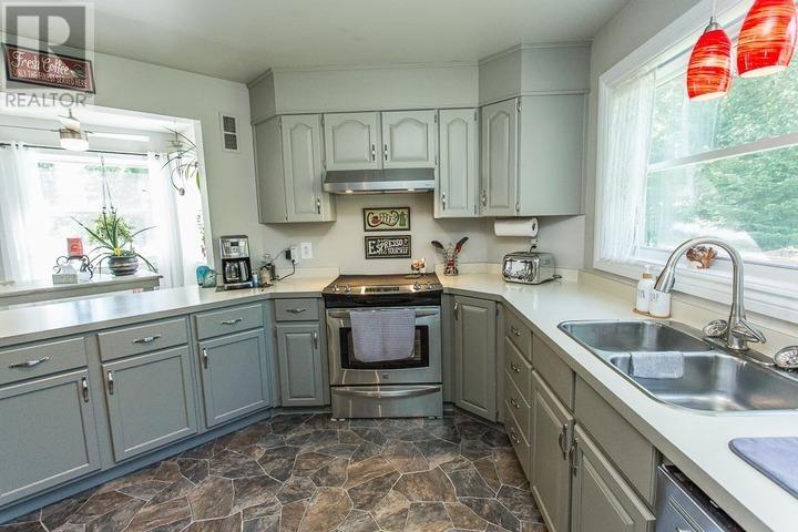 2750 Canoe Point Rd, St. Joseph Township, St. Joseph Island, Ontario  P0R 1J0 - Photo 15 - SM261496