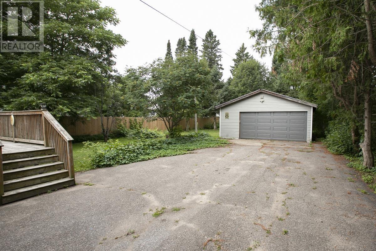 18 Eastern Ave, Sault Ste. Marie, Ontario  P6A 4R1 - Photo 4 - SM262073