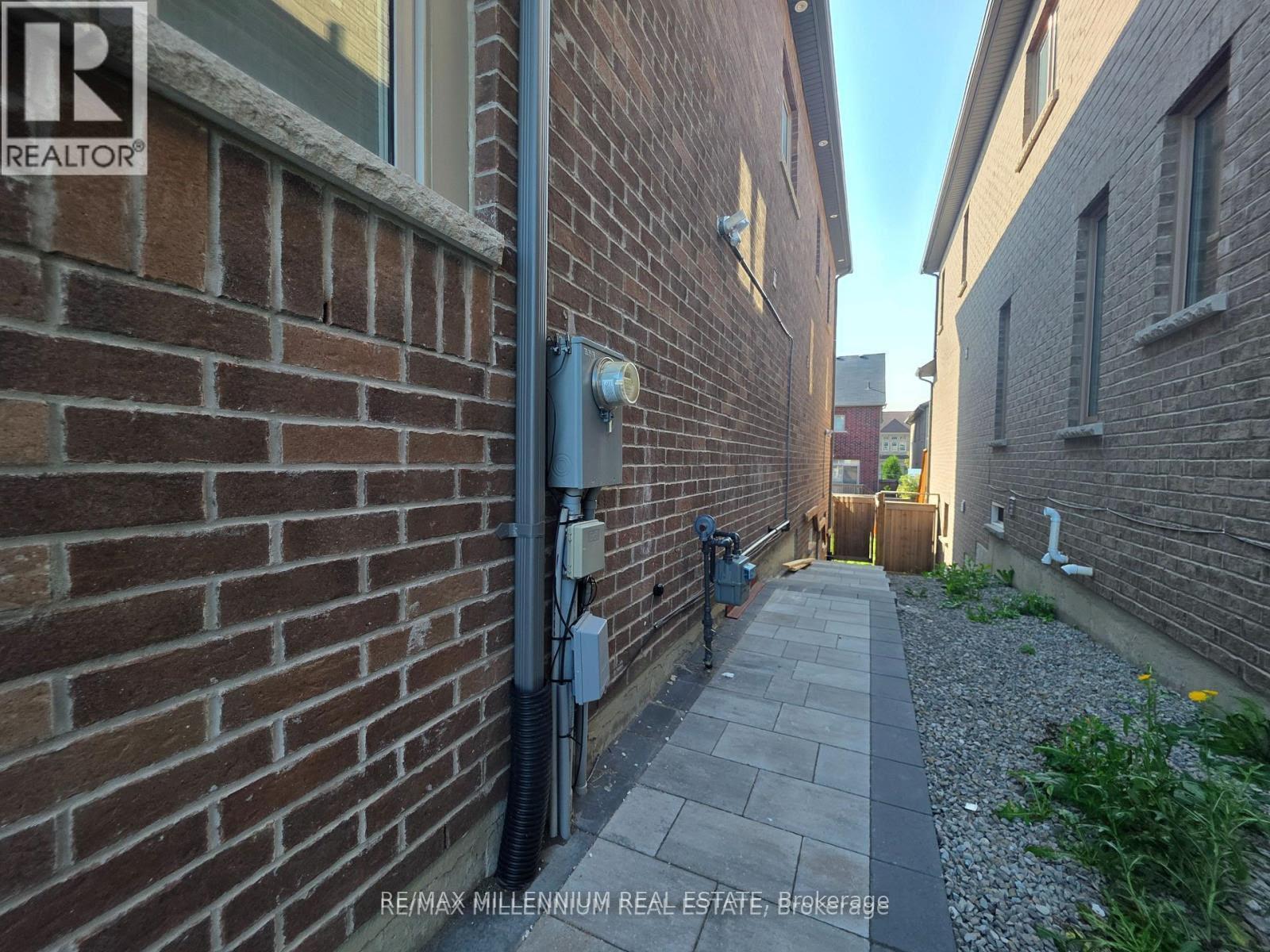 Lower Level - 253 East's Corners (Basement) Boulevard, Vaughan, Ontario L4H 4L7 - Photo 12 - N13662642