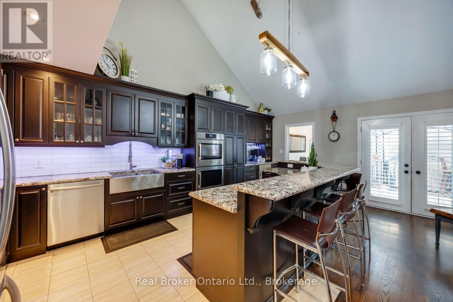 11 Greenaway Circle, Port Hope, Ontario  L1A 0B9 - Photo 8 - X13668342
