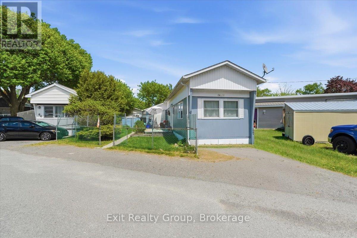 63 - 63 Whites Road, Quinte West, Ontario  K8V 5P5 - Photo 1 - X13668394