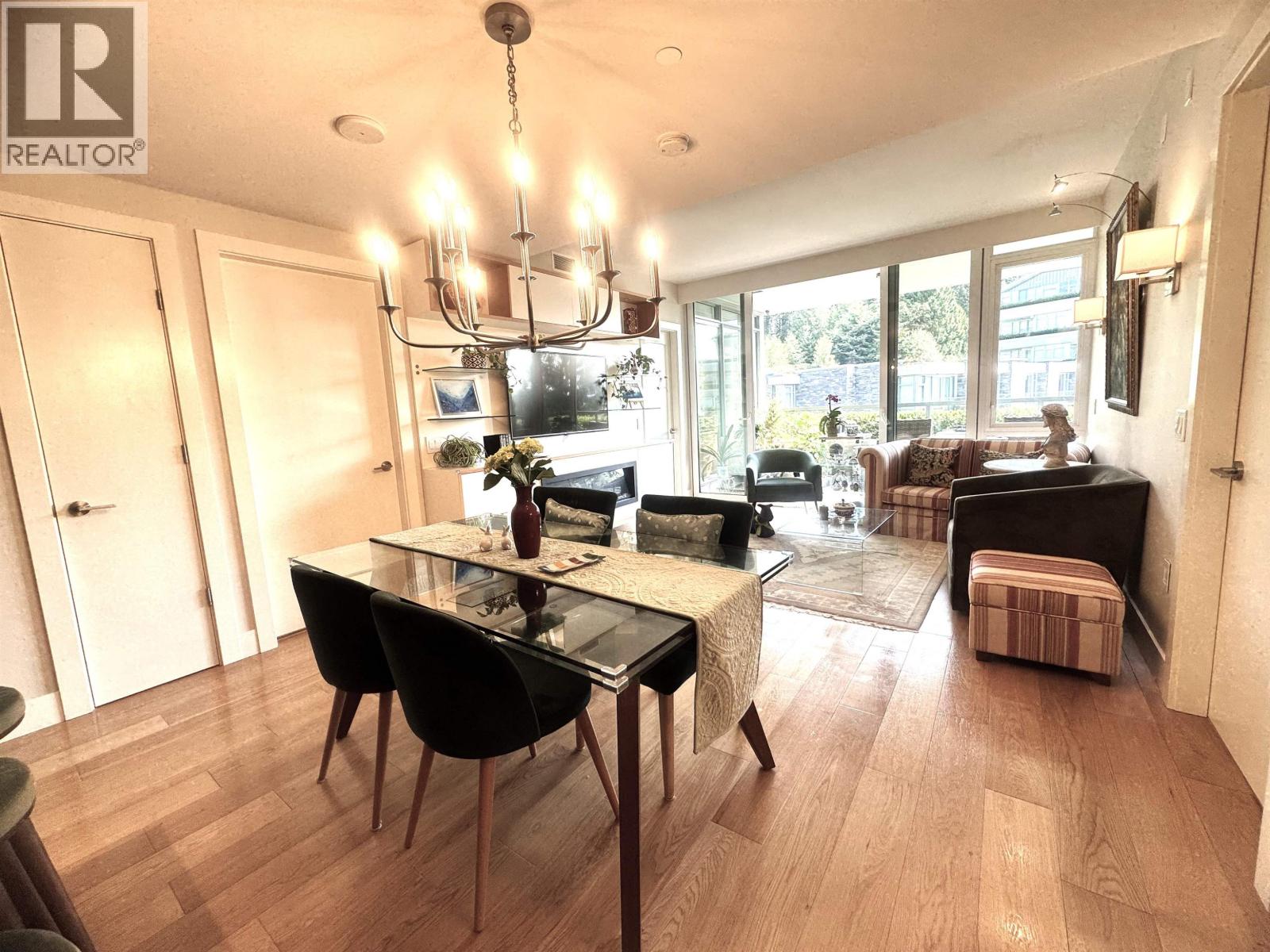 402 866 Arthur Erickson Place, West Vancouver, British Columbia  V7T 0B2 - Photo 11 - R3154351