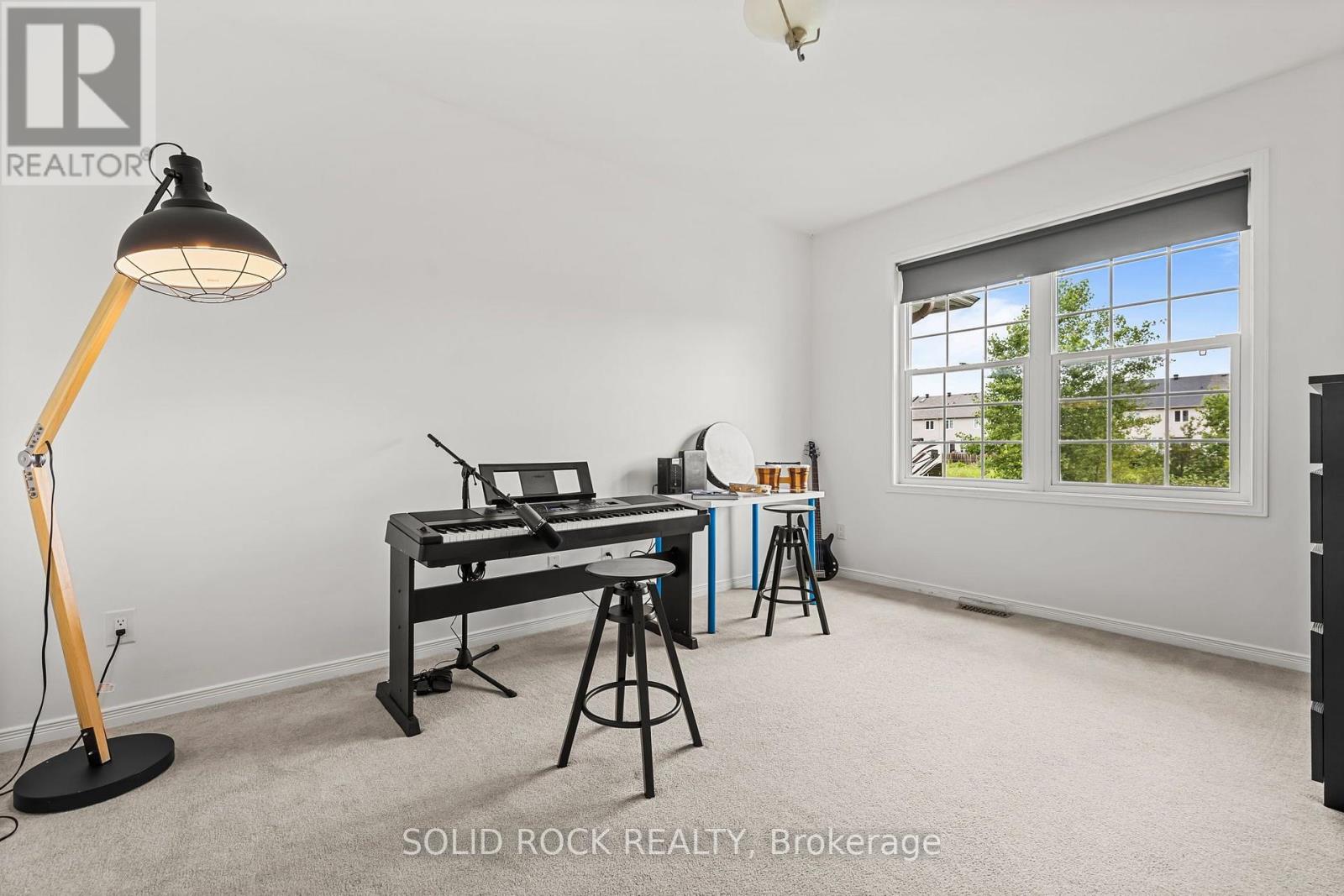 6617 Calwood Avenue E, Ottawa, Ontario  K4P 1H1 - Photo 5 - X13668348