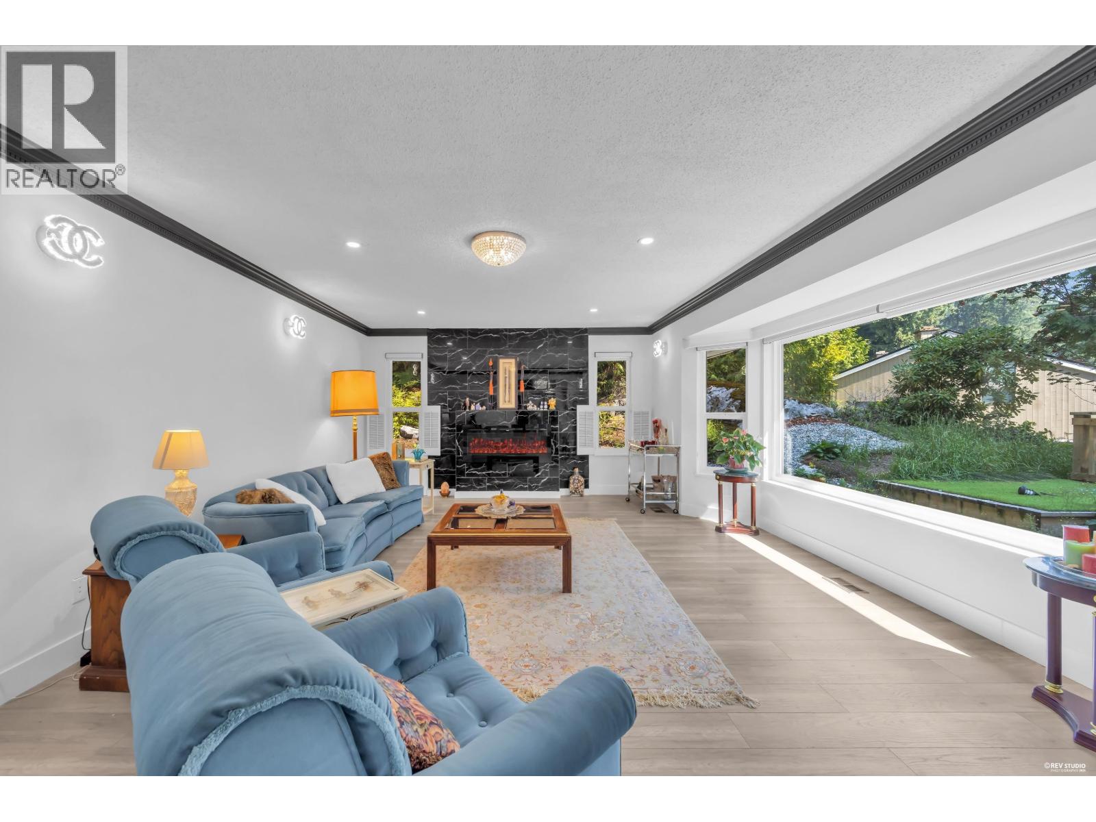 4621 Caulfeild Drive, West Vancouver, British Columbia V7W 1E9 - Photo 4 - R3131161