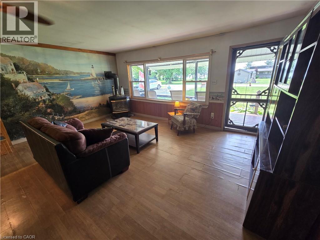 72574 Princess Street, Zurich, Ontario  N0M 2T0 - Photo 13 - 40854091