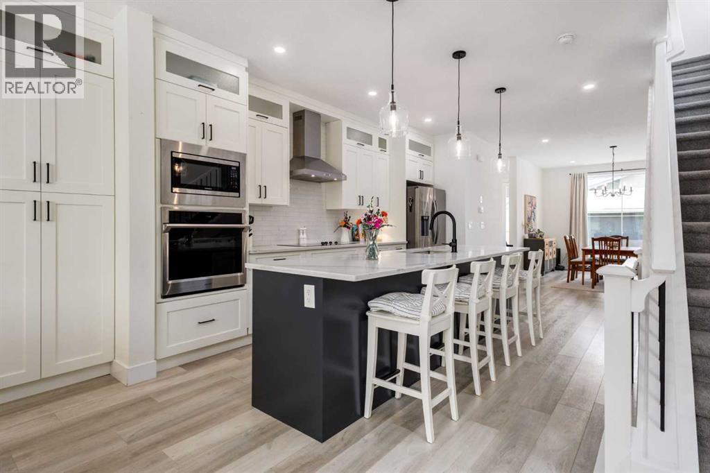 4629 72 Street NW, Calgary, Alberta  T3B 2L3 - Photo 9 - A2326337