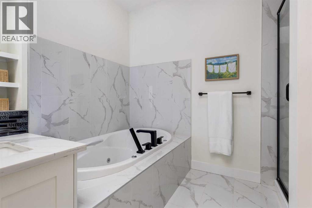 4629 72 Street NW, Calgary, Alberta  T3B 2L3 - Photo 23 - A2326337