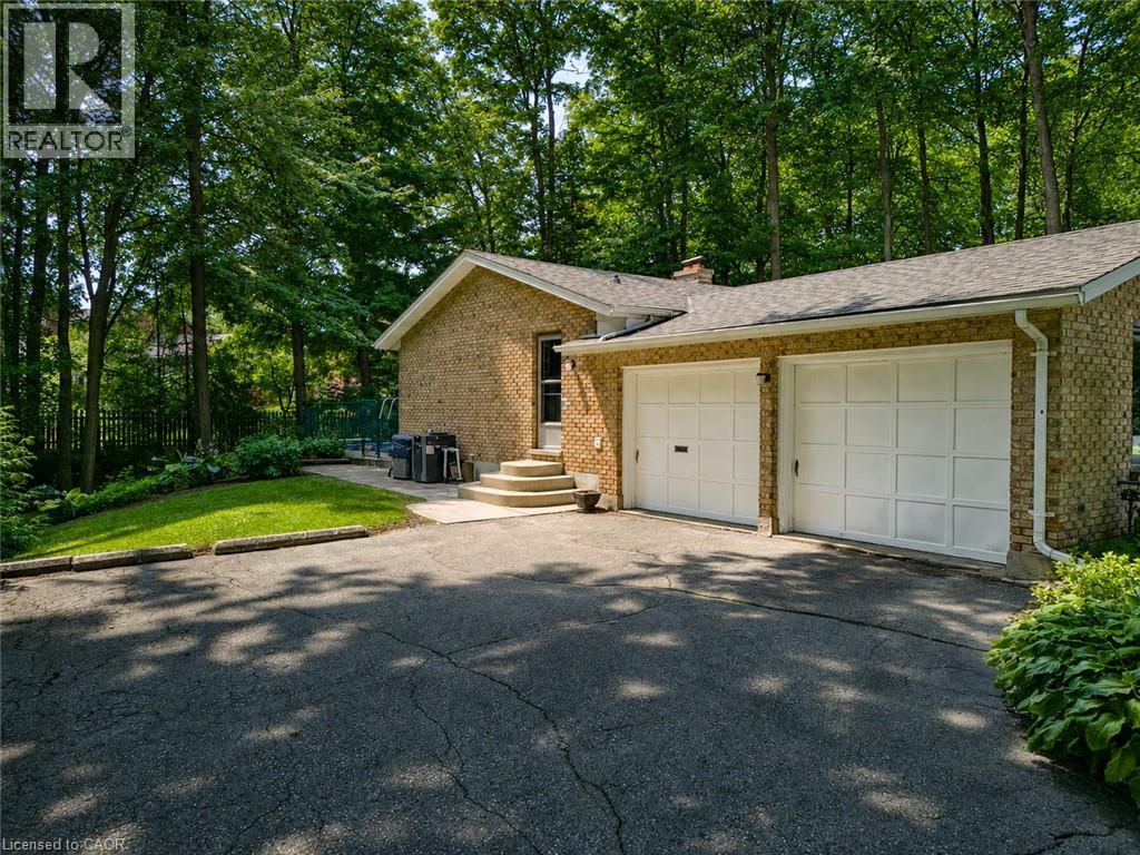 519 Oxbow Road, Waterloo, Ontario  N2K 1Y5 - Photo 6 - 40854450