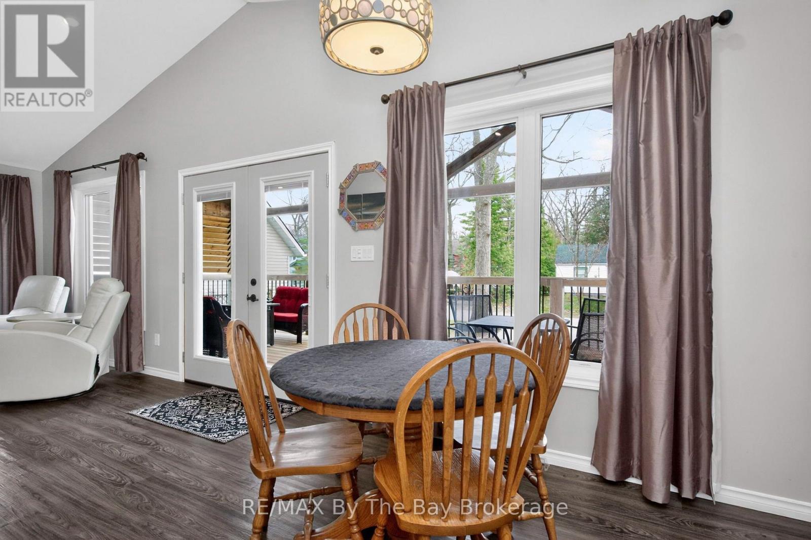 12 5th Lane, Wasaga Beach, Ontario  L9Z 2E9 - Photo 15 - S13668304