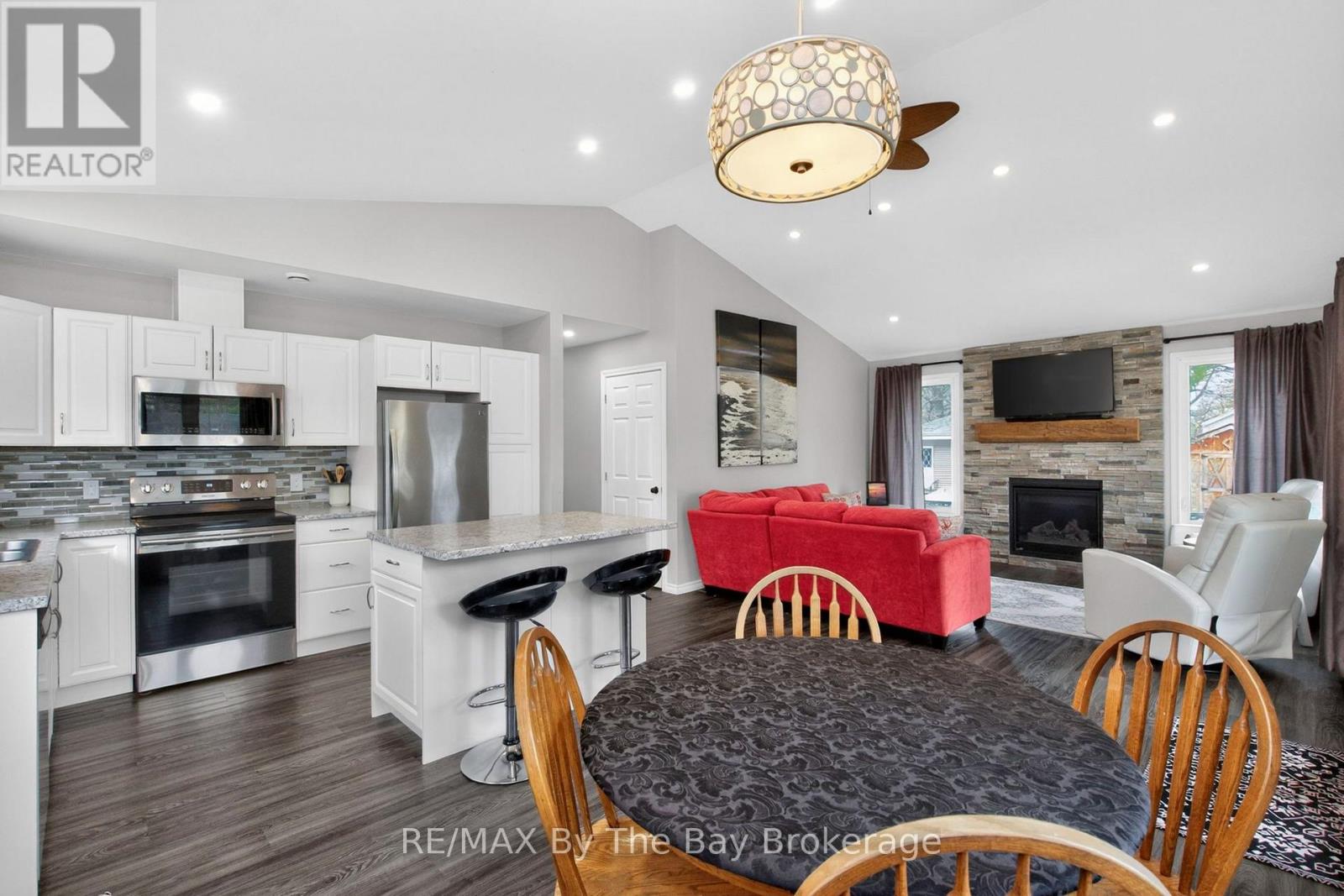 12 5th Lane, Wasaga Beach, Ontario  L9Z 2E9 - Photo 16 - S13668304
