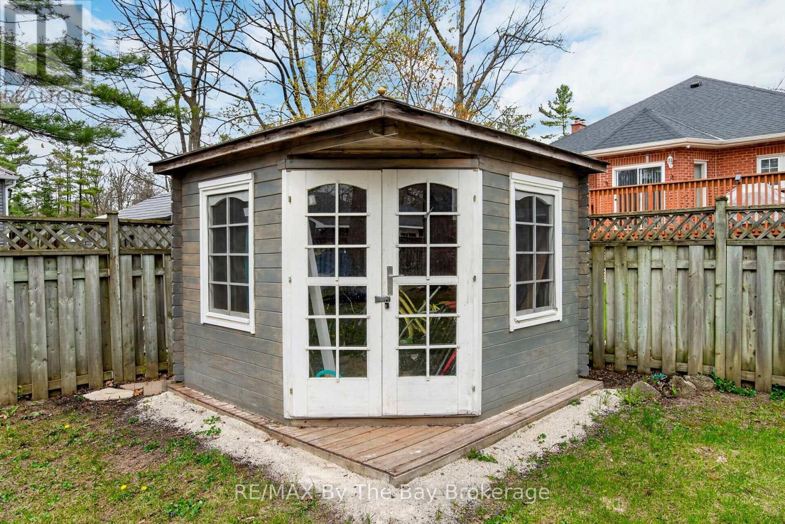 12 5th Lane, Wasaga Beach, Ontario  L9Z 2E9 - Photo 37 - S13668304