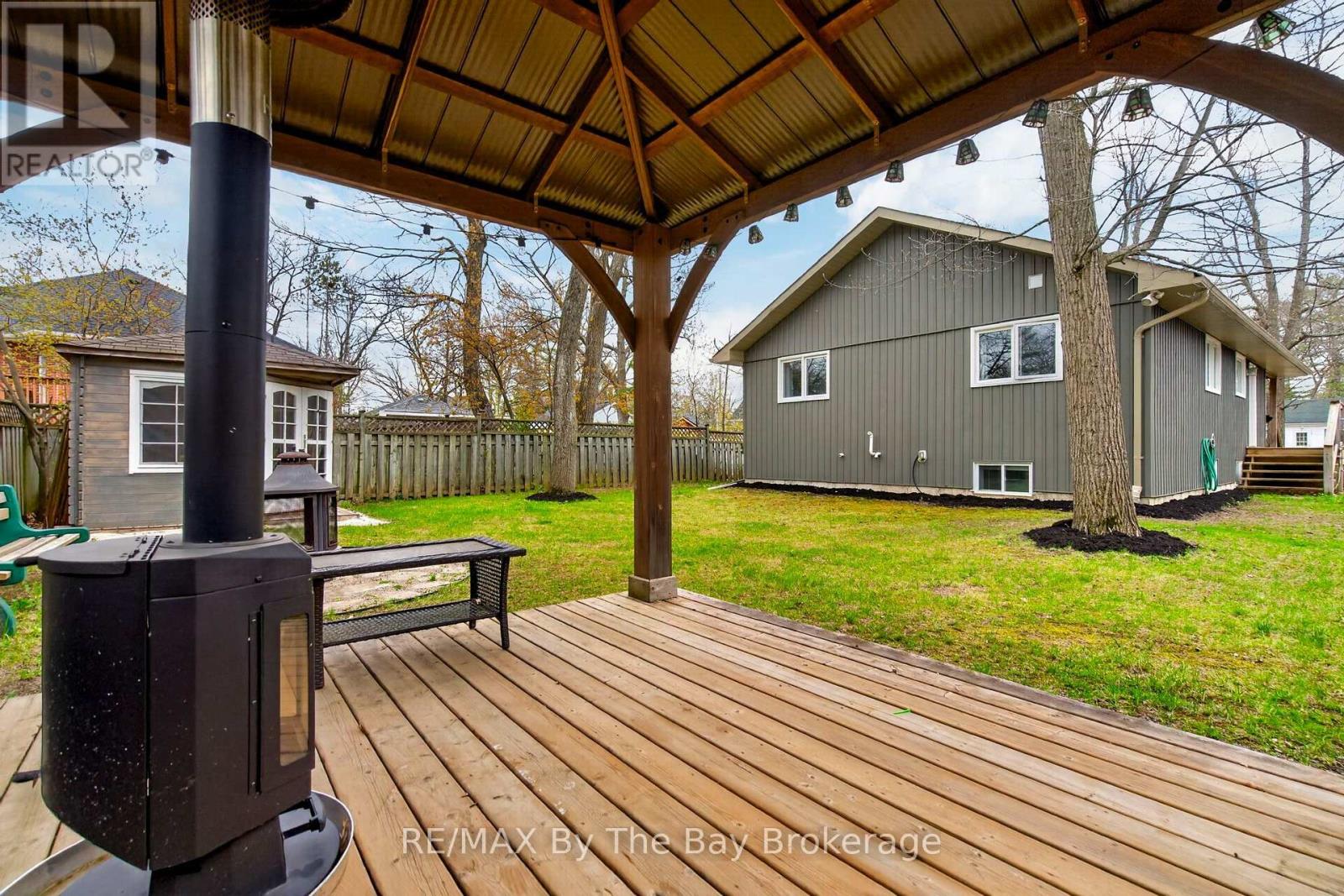 12 5th Lane, Wasaga Beach, Ontario  L9Z 2E9 - Photo 38 - S13668304