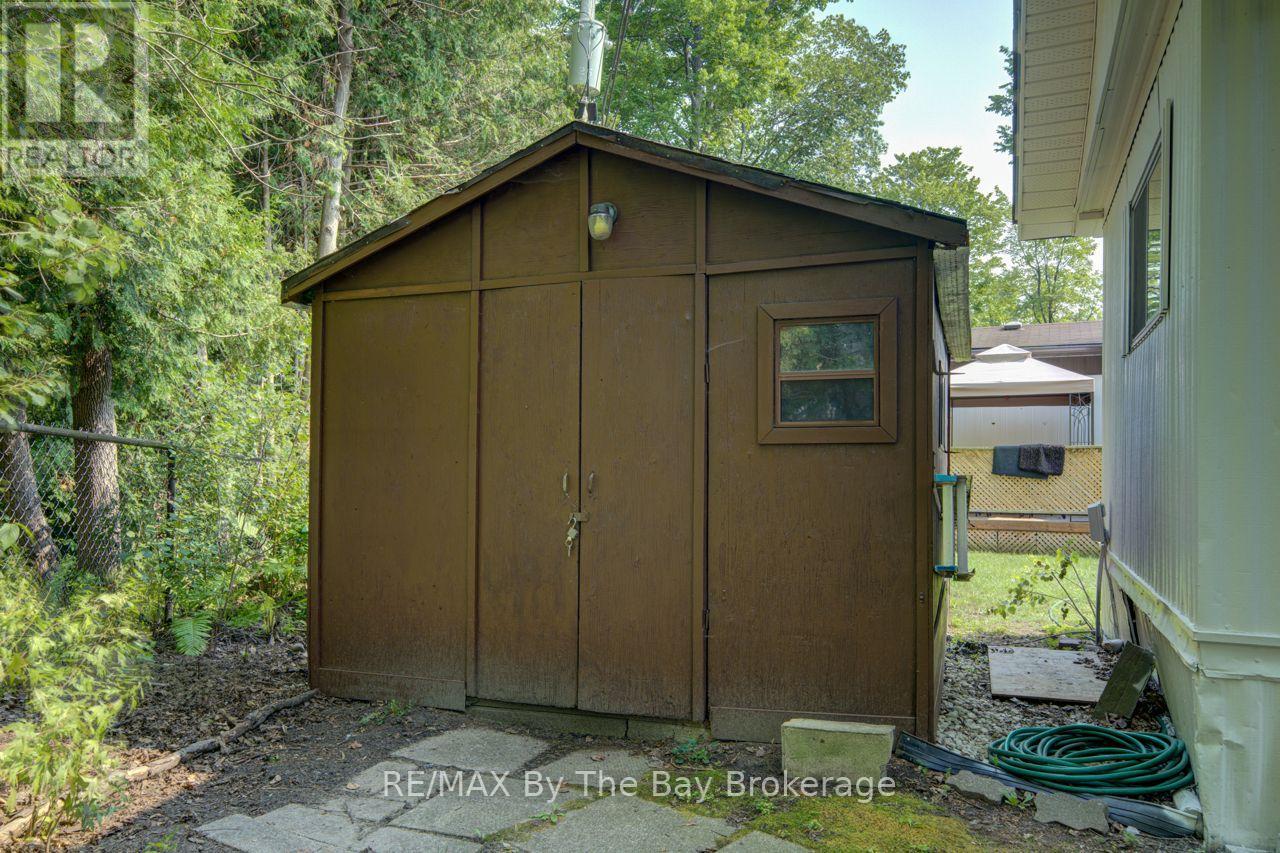 55 Georgian Glen Drive, Wasaga Beach, Ontario  L9Z 1K7 - Photo 25 - S13668444