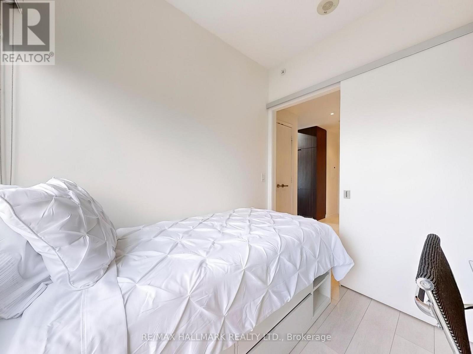 2906 - 159 Dundas Street E, Toronto, Ontario  M5B 0A9 - Photo 12 - C13668298